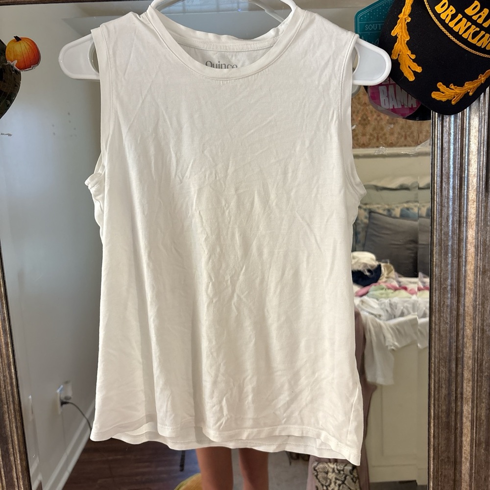Quince Classic White Muscle Tee